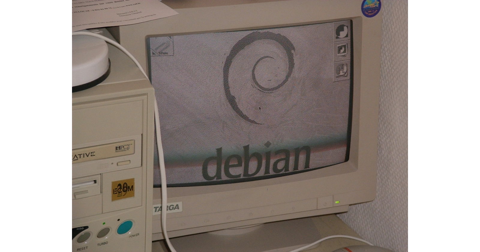 Debian Code Search: El rey de la eficiencia